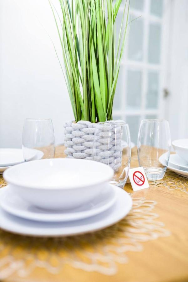 Beautiful 2 Bedroom House - Free Parking - Lt House Leicester Kültér fotó